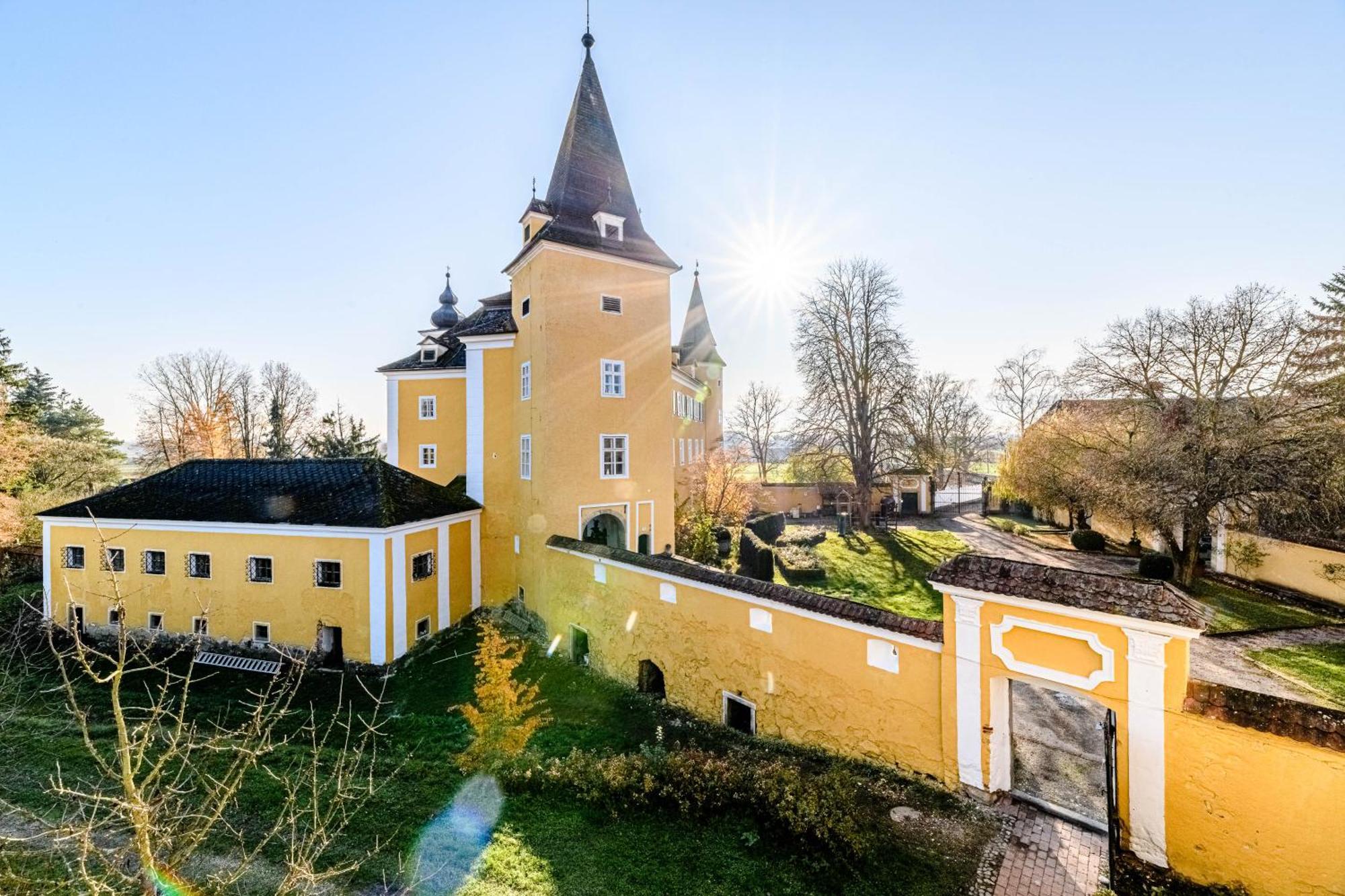 Schloss Muehldorf Feldkirchen an der Donau Extérieur photo
